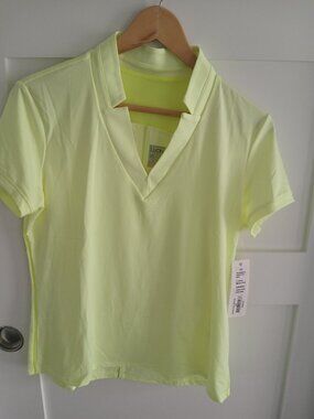 Lucky in Love  lime green women's activewear top short sleeves M